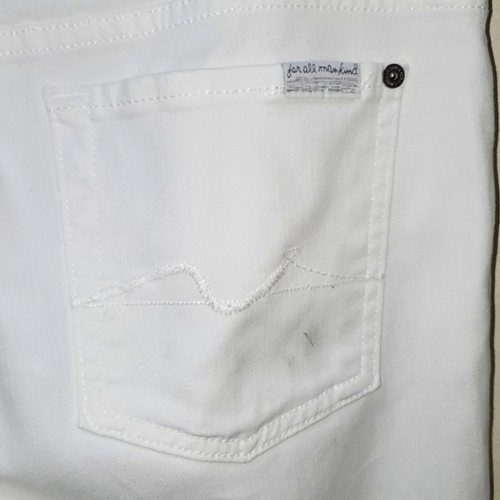 SEVEN FOR ALL MANKIND - WHITE KIMMIE CROP
